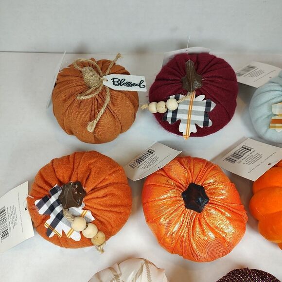 Lot of 8 Fabric Pumpkin Home Decor Thanksgiving Halloween Autumn Fall Seasonal - Picture 5 of 14